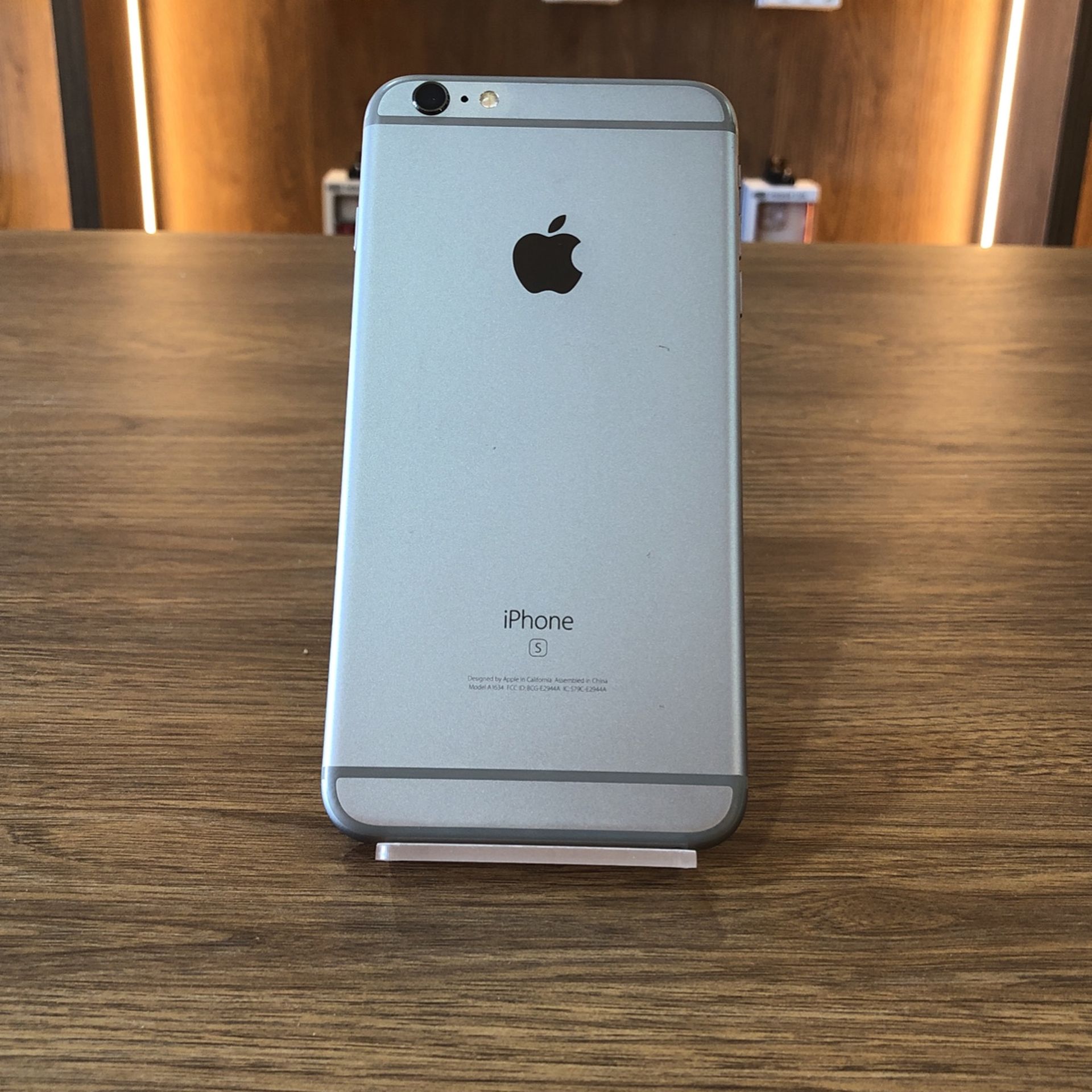 iPhone 6s Plus Unlocked 64gb