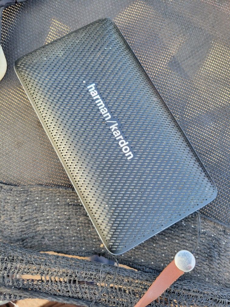 Harman Bluetooth Speaker And Port Charger