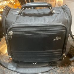 Skyway Black Travel Bag
