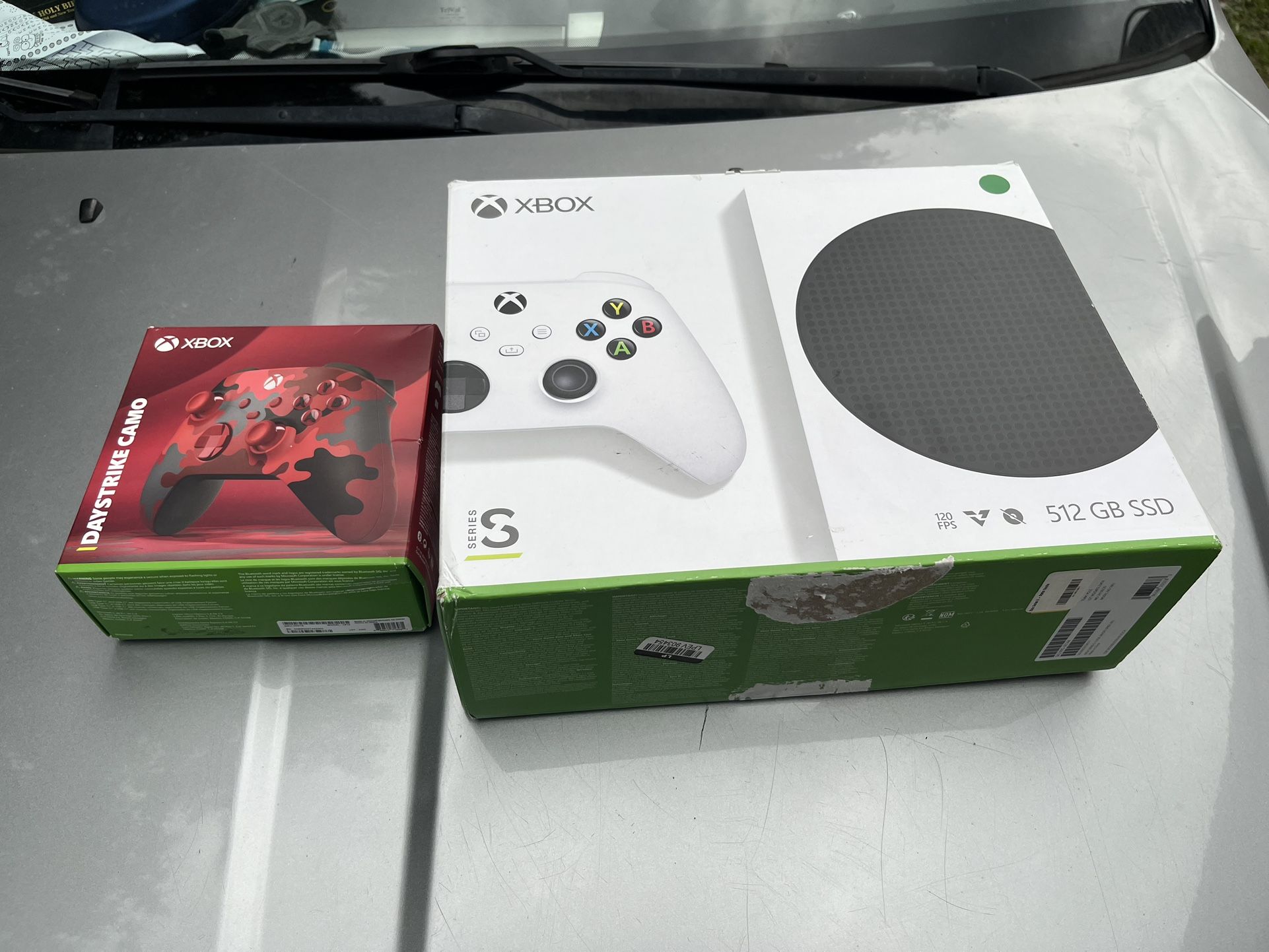 Xbox Series S 512gb + Xbox Controller Bundle