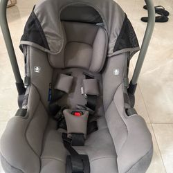 Nuna pipa rx car seat with base