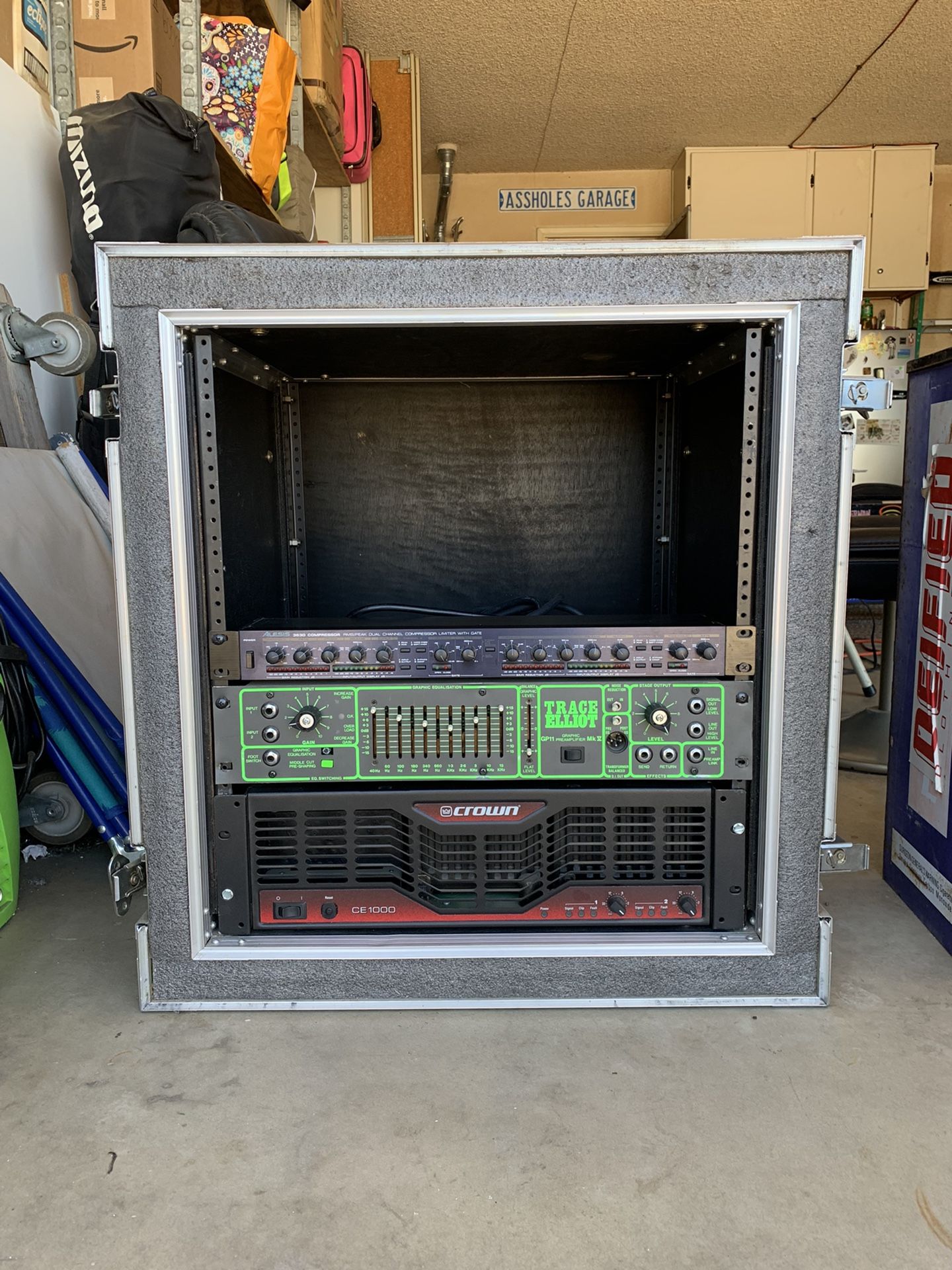 Bass Guitar Amp, Cab & Flight Case