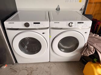 Samsung Front Load Washer and Dryer Set