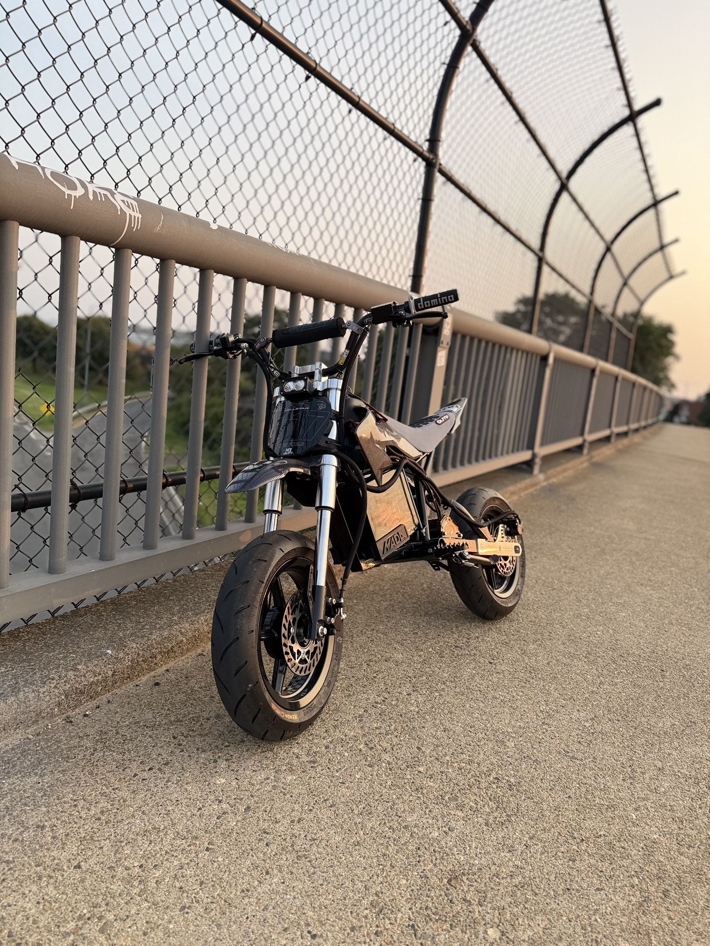 Heavily Modified Razor Mx650