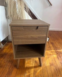 Night stand