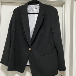 Woman’s Pants Suit