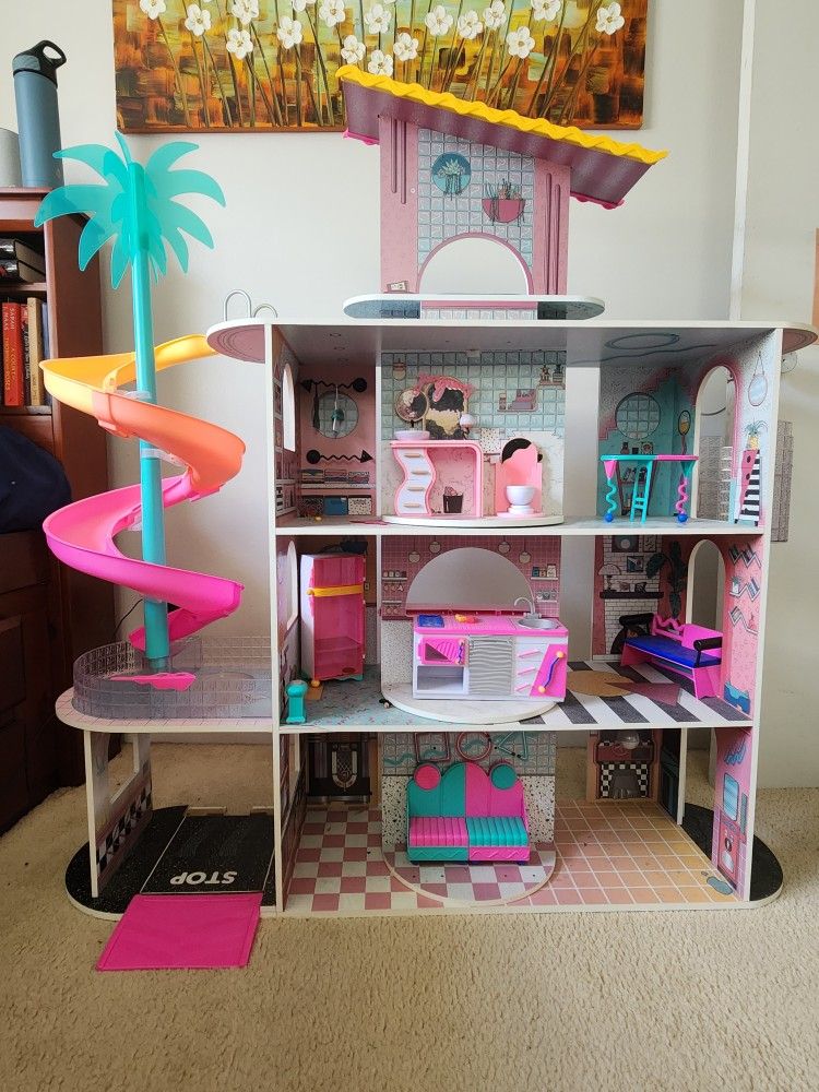 LOL DOLL HOUSE