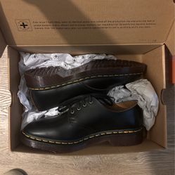 Dr. Martens Size 8