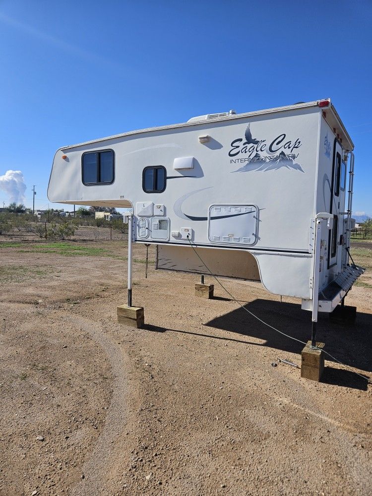 2004 Eagle Cap EC-850