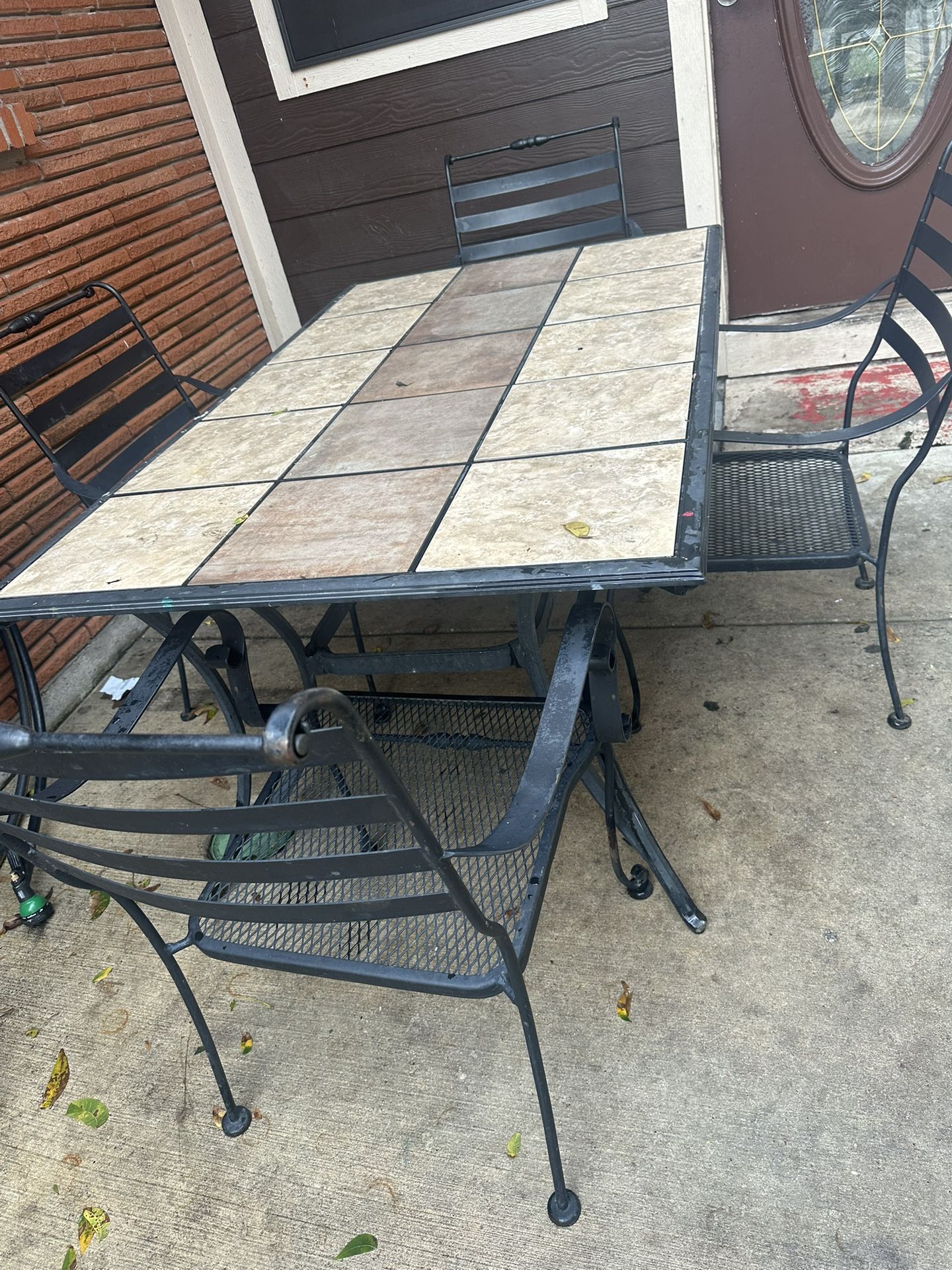Table With 4 Chairs