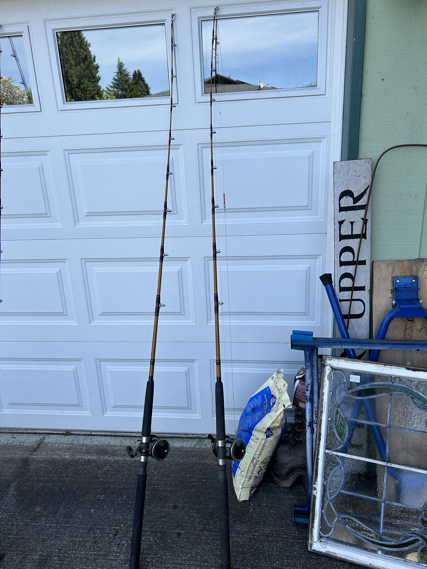 Penn 320 GTI Reel w/beaded line and 7 foot Tiger Ugly stick rod combo.  Great for Salmon, bottom fish or possibly sturgeon.   