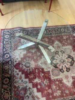 Small modern living room Table