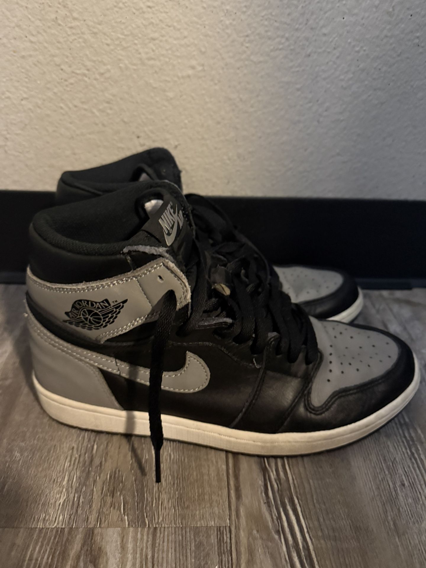 Jordan 1 Shadow