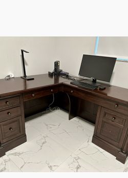 Beautiful Whalen Executive Computer Desk Solid Wood