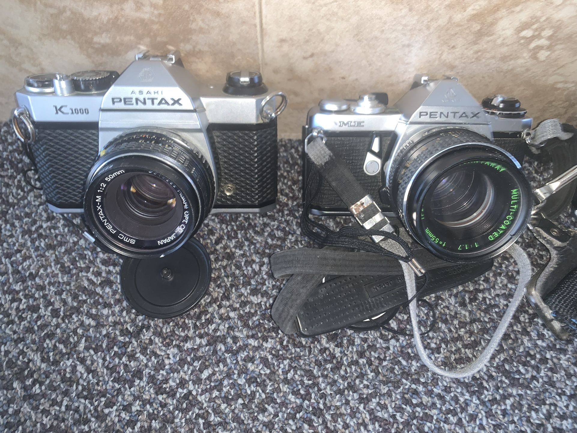 ESTATE SALE - HUGE LOT OF VINTAGE AND DIGITAL CAMERAS ! KODAK CANON MINOLTA ASAHI PENTAX