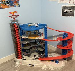 Hot wheels Garage