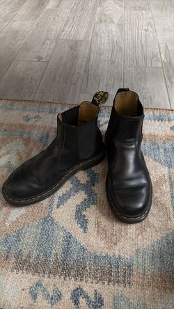 Dr. Martens boots black