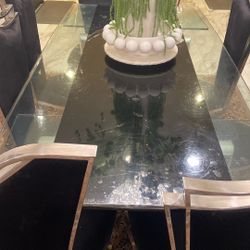 10 Person Dinning Table Perfect Condition 