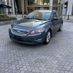 2010 Ford Taurus