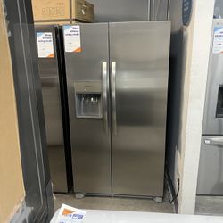 Frigidaire - 25.6-cu ft Side-by-Side Refrigerator with Ice Maker ,Water and Ice Dispenser ( Fingerprint Resistant Stainless Steel )