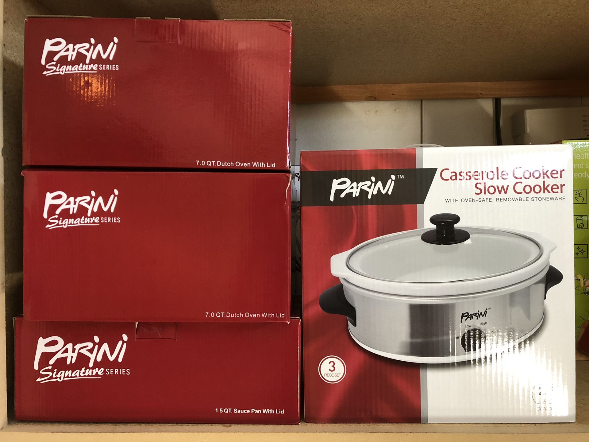 Parini Cookware Sauce Pan w/Lid. Red. 1.5QT