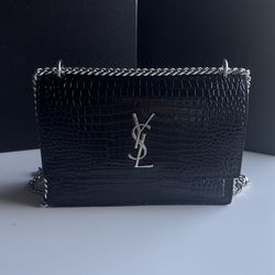 Saint Laurent Sunset Medium YSL Crossbody Bag in Croc-Embossed Leather black Silver Crocodile Effect Chain Flap Purse