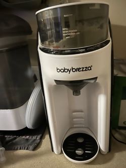 Baby Brezza Formula Dispenser