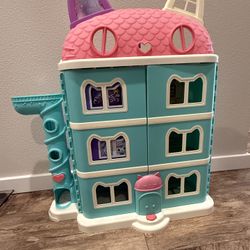 Gabby’s Dollhouse, Treehouse & Cat Ears