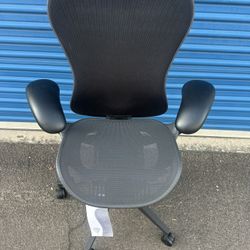 Herman Miller Mirra 2 Task Computer Gaming Office Chairs Like New 