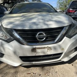 Parting Out -parts Only -2016 Nissan Altima 