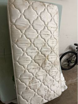 TWIN SIZE MATTRESS