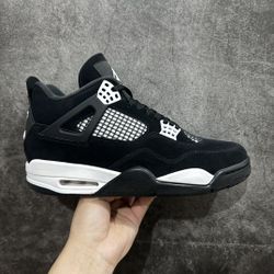 Air Jordan 4 Retro 'White Thunder'
