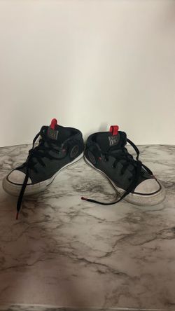 Kids converse size 4