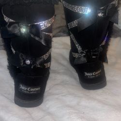 JUICY COUTURE USED UGS. 
