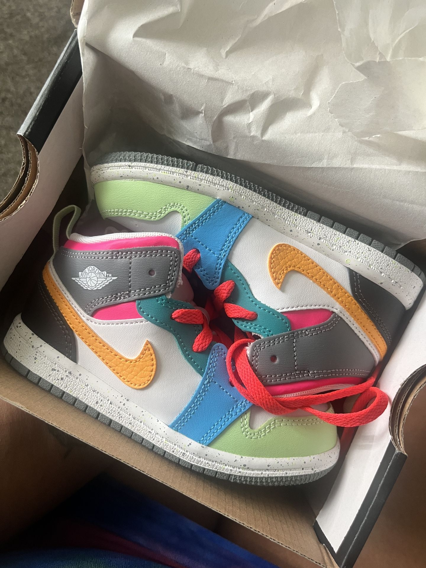 9c Shoes BRAND NEW! NEVER WORN!