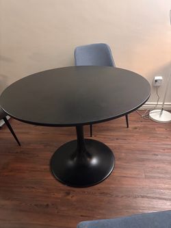 Black Round Pedestal Dining Table – Seats 4