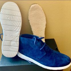 UGG FREAMON BLUE SHOES, SIZE 7, GREAT GIFT