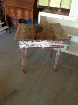 Primitive table