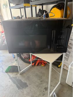 GE microwave 1.6 CU FT Range