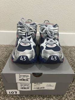 Balencigias runners 10.5