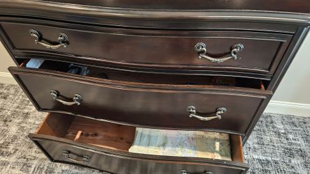 Drawer Dresser