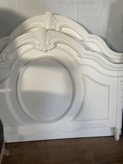 Twin bed