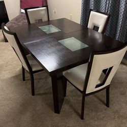 Dinning Table and chairs