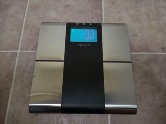 Body Composition Scale with Body Fat, Body Water and Muscle Mass + BMI and Cal-Max™ Functions