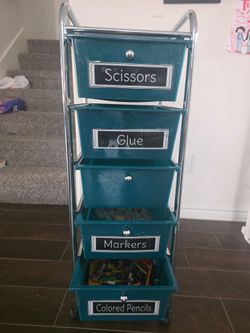 Rolling 5 storage cart with drawers