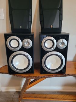 Yamaha NS-6490 Speakers