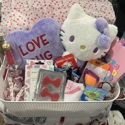Hello Kitty Valentine Basket