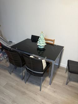 Dining Table Set