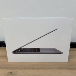 MacBook Pro 15 Inch **2TB SSD 32GB RAM Only $699