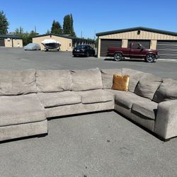 Sectional Couch 